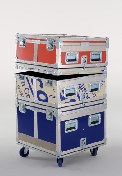 Sangle de maintien pour flightcases empilés ou juxtaposés en chargement