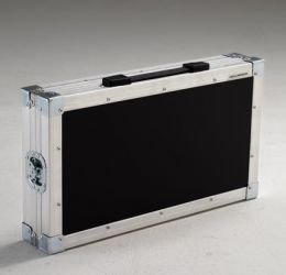 Valise flightcase légère, contre plaqué 7mm teint Diverses teintes disponibles Valise flightcase légère, contre plaqué 7mm teint Diverses teintes disponibles