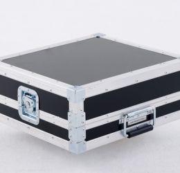 Flight case sur mesure type Valise de rangement et stockage. Flight case sur mesure type Valise de rangement et stockage.