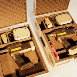 Valise flightcase légère, Pour riveteuse sur batterie avec accessoires Valise flightcase légère, Pour riveteuse sur batterie avec accessoires