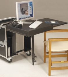 Plateau latéral coulissant pour plus de surface de confort Plateau latéral coulissant pour plus de surface de confort