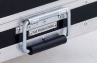 Poignée pour flycase valise écran, permet de faire le support écran avec le capot Poignée pour flycase valise écran, permet de faire le support écran avec le capot