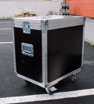 Flightcase Betonex 10mm marron avec roulette Flightcase Betonex 10mm marron avec roulette