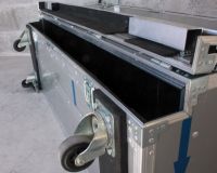 Flightcase gris de rangement double fond avec accès extérieur Flightcase gris de rangement double fond avec accès extérieur