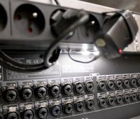 Lumière LED avec interrupteur et transfo 12 volts Lumière LED avec interrupteur et transfo 12 volts