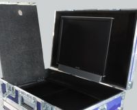 Flightcase double fond accès interne et support WESA pour écran d'ordinateur Flightcase double fond accès interne et support WESA pour écran d'ordinateur