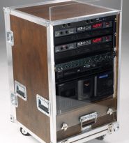 Rack 19 pouces transparant avec plaque PMMA Rack 19 pouces transparant avec plaque PMMA