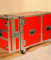 Flightcase pour pieds de micro avec flightcase pour 25 microphones Flightcase pour pieds de micro avec flightcase pour 25 microphones